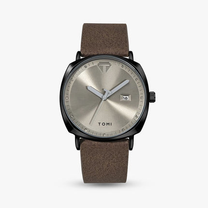 Elegant Aurex Milano Heritage Leather wristwatch with brown leather strap, designed for timeless style and sophistication in men's fashion.