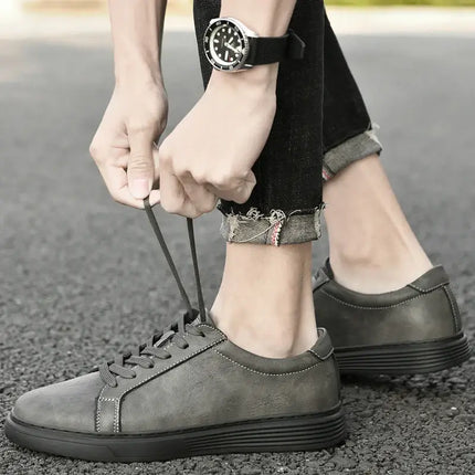 Callide™ Leather Sneaker, casual sneakers for men, highlighting comfort, versatility, and style for everyday walking and travel.