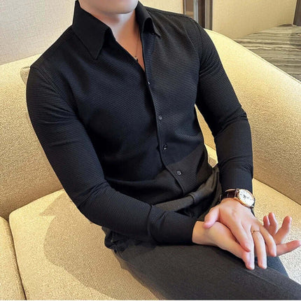 Cambridge Dress Shirt in black, showcasing a tailored fit and breathable fabric, epitomizing modern style in men's casual shirts.