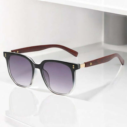 Lumen Retro Shades with UV protection, stylish men's polarized sunglasses for driving and outdoor activities, lightweight and comfortable.