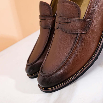 Regente Cowhide Leather Loafers - elegant men's slip-on formal shoes in premium brown leather, cushioned for comfort and breathable design.
