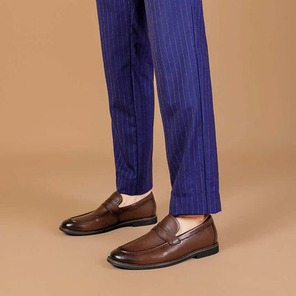 Elegant Regente Cowhide Leather Loafers for men, showcasing premium slip-on design, formal style, and luxury comfort in genuine leather.