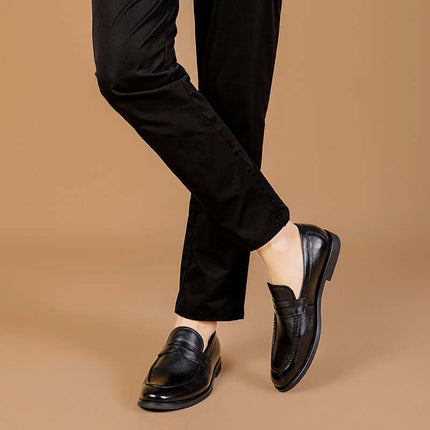 Regente Cowhide Leather Loafers on model, showcasing elegance and slip-on comfort for modern sophistication.