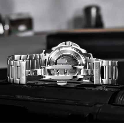 Valenor Automatic Diver Signature watch back view with stainless steel design