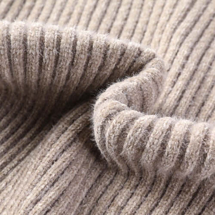 Close-up of thick ribbed knit fabric from Varezzi Turtleneck, showcasing its soft texture and excellent insulation for men's winter sweater.